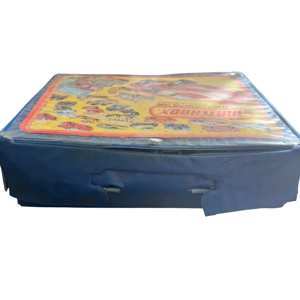 Vintage 1980 Matchbox Collector Case with 24 Diecast Cars Hot Wheels Lesney 48